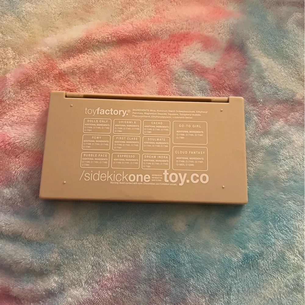 Toy Factory Sidekick One Palette NEW